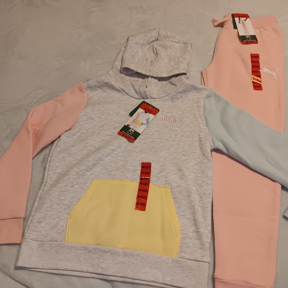 Girls Puma Sweat Suit